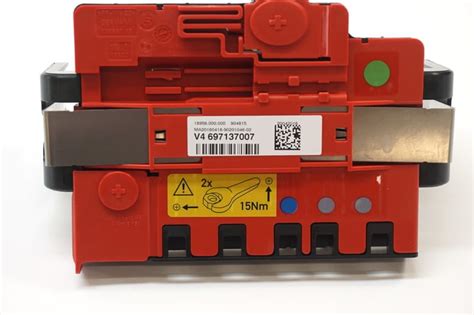 battery distribution box with fuse